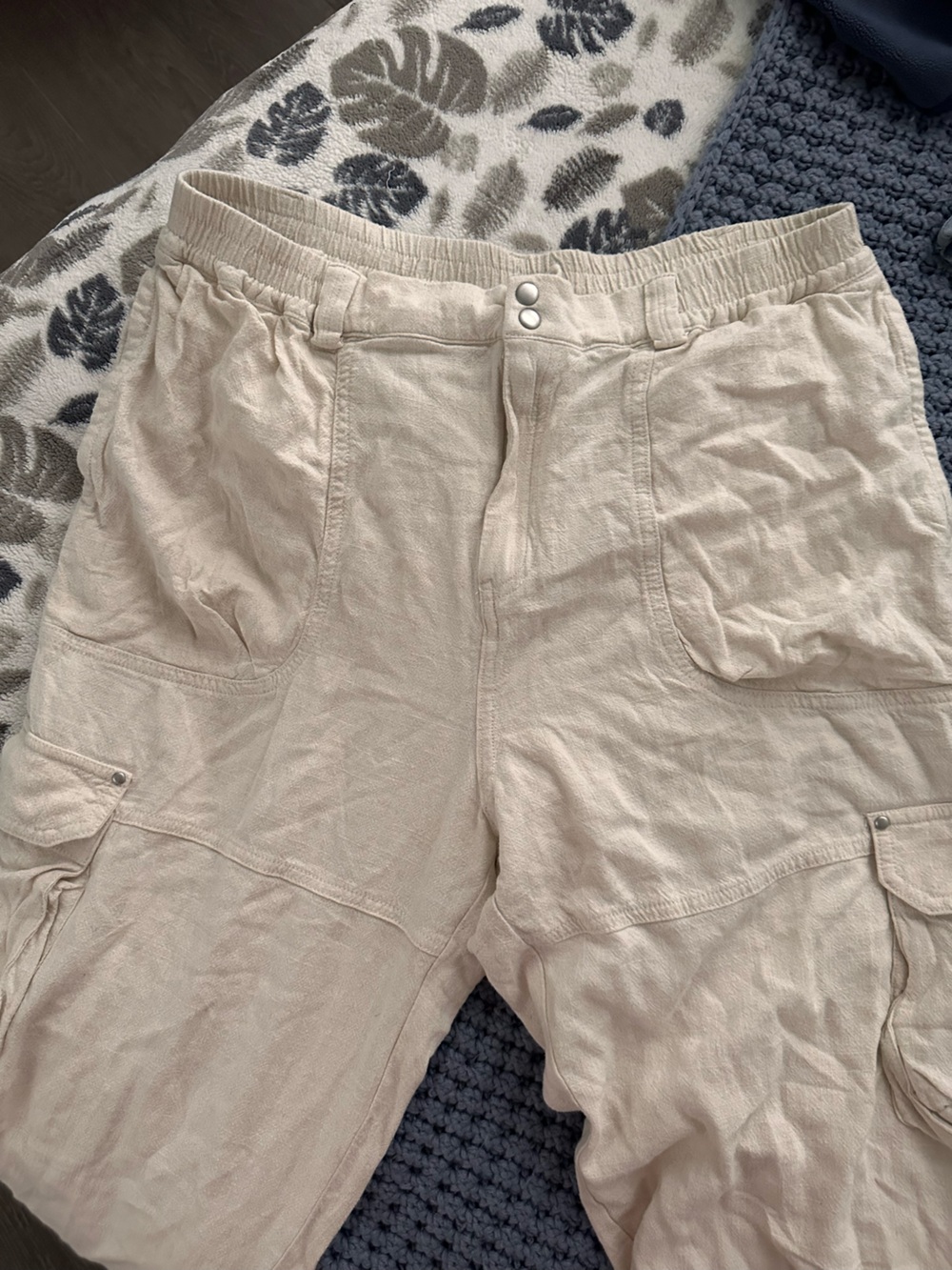 Women’s anthropology baggy cropped pants